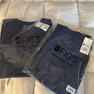 FIGS Sapphire Scrub Set